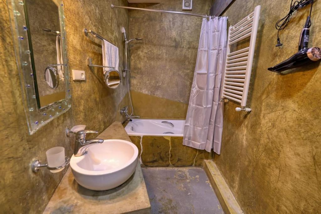 Mariko'S Home Tbilisi Exterior photo